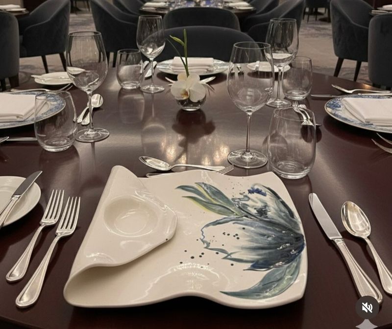 Kıvrılan Düşler - El Yapımı Seramik